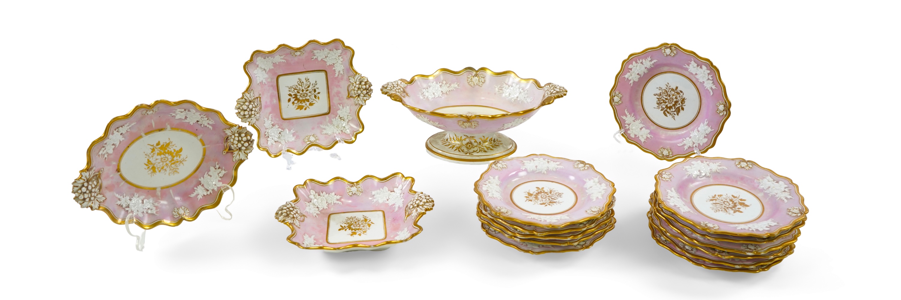 An English porcelain part dessert service, c.1825